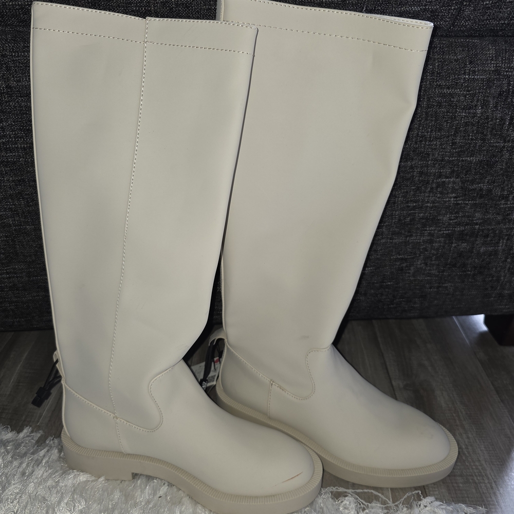 NWT ZARA Women's Cream Knee-High Boots SZ 7.5, NEVER WORN, PERFECT COND